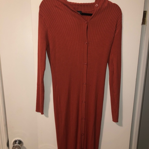 Monki (ASOS ) ribbed midi dress in red - Picture 6 of 11